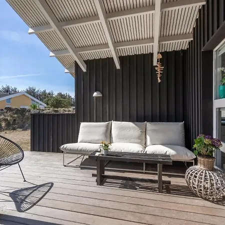 Annrike - 400m From The Sea By Interhome Saltum