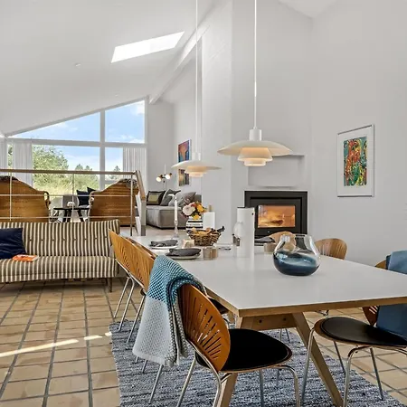 Annrike - 400m From The Sea By Interhome