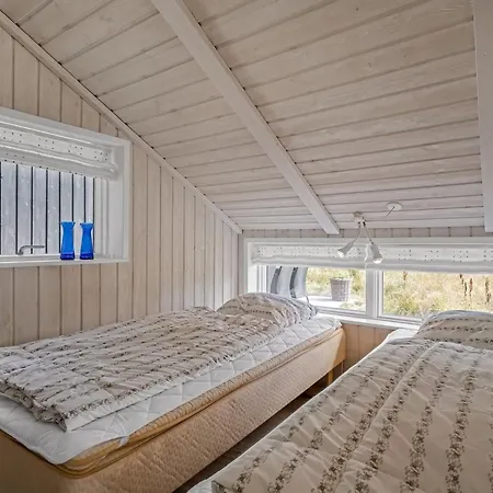 Annrike - 400m From The Sea By Interhome