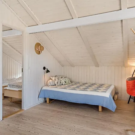 Annrike - 400m From The Sea By Interhome Feriehus *