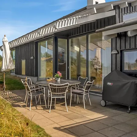 Annrike - 400m From The Sea By Interhome Feriehus *